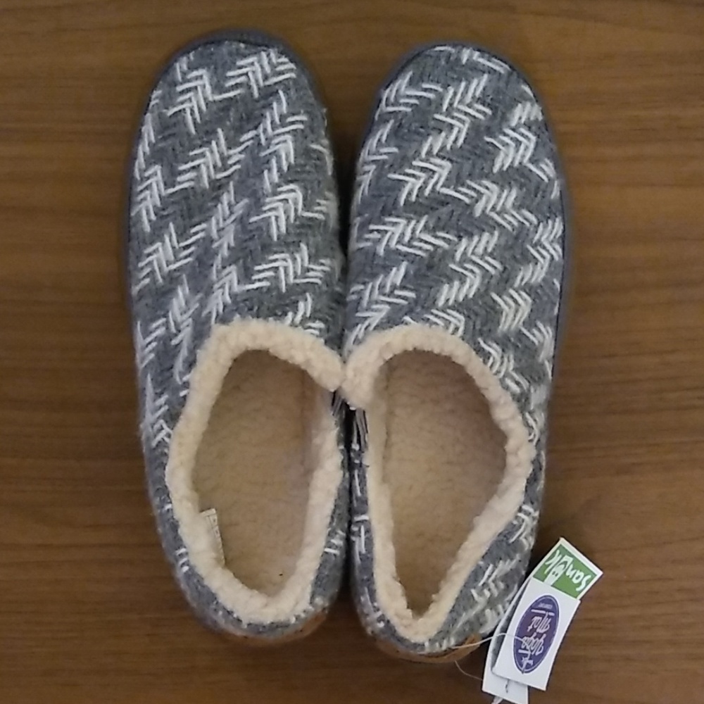 New House Slippers - never worn!